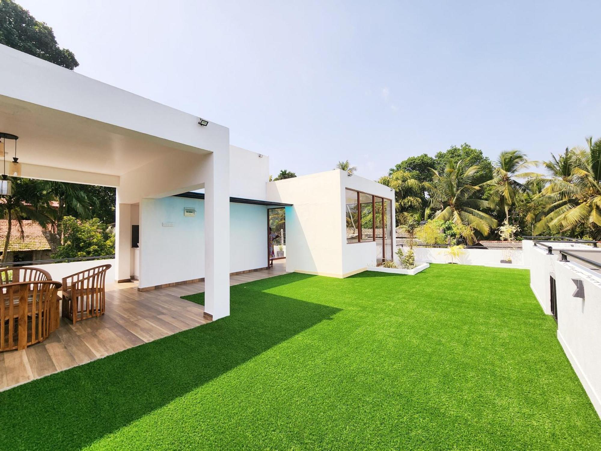 The Elegance Hotel Kalutara Exterior photo